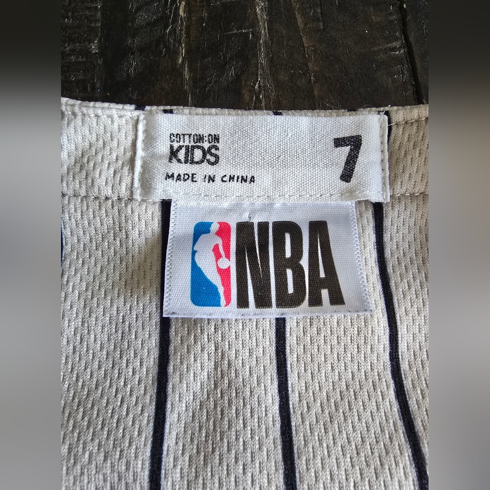 Cotton On Kids NBA Los Angeles Lakers Jersey Style Shirt Size 7 Small V-Neck - Picture 7 of 7